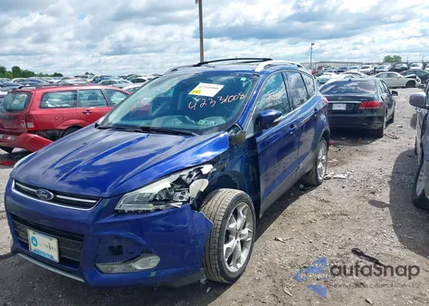2013 Ford Escape Titanium z USA, uszkodzony, nr VIN 1FMCU0J95DUD37885
